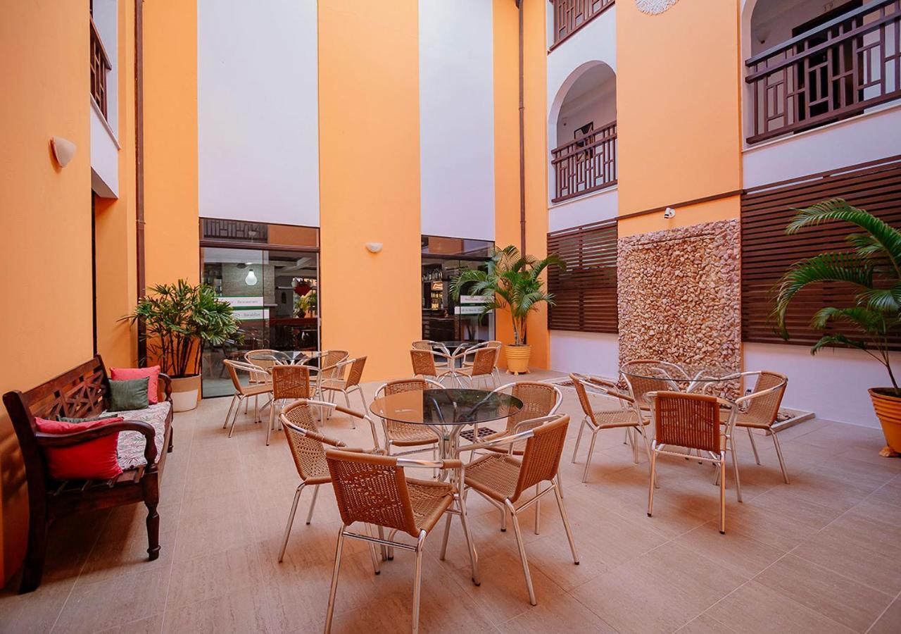 Hotel Eco Atlantico Прайя-ду-Форте Экстерьер фото